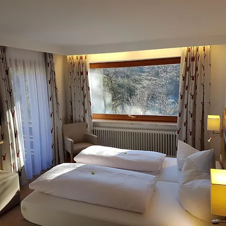 ルチンズ&レストラント ホテル フュッセン