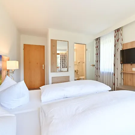 ルチンズ&レストラント ホテル フュッセン