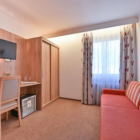 ルチンズ&レストラント 3* フュッセン