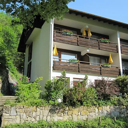 ルチンズ&レストラント 3*