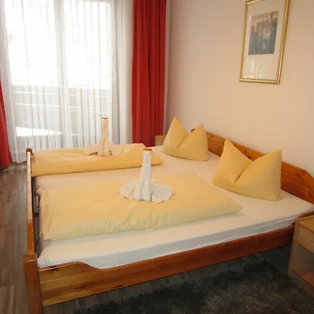 ホテル ルチンズ&レストラント フュッセン