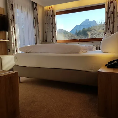 ホテル ルチンズ&レストラント